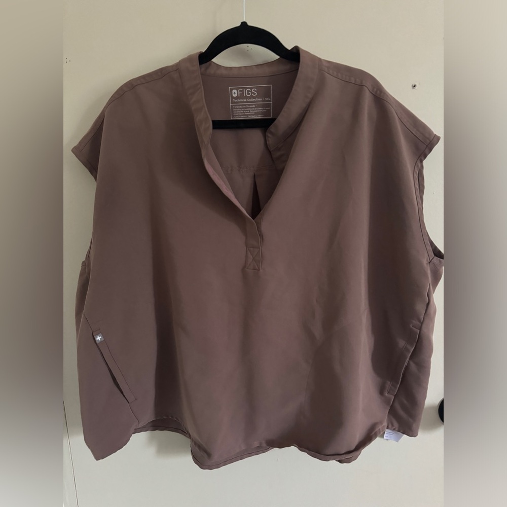 FIGS Women Rafaela Oversized Brown Scrub Top Size 3XL